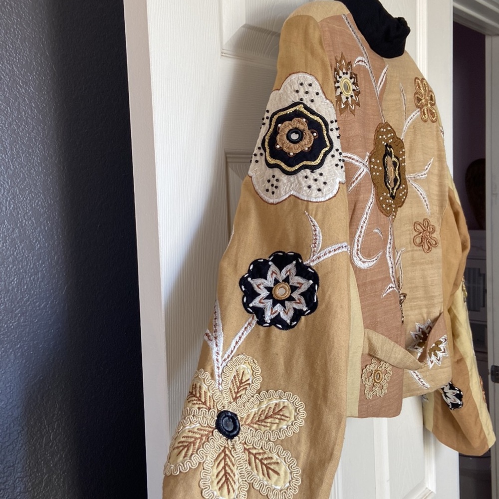 Anage brand. Size M. New with tag. No flaws. - Picture 4 of 8